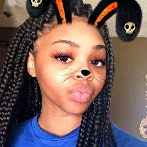 Meet your Posher, Dasia